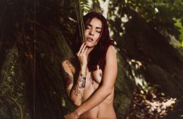 Camgirl Thaiz Suicide sensualizando