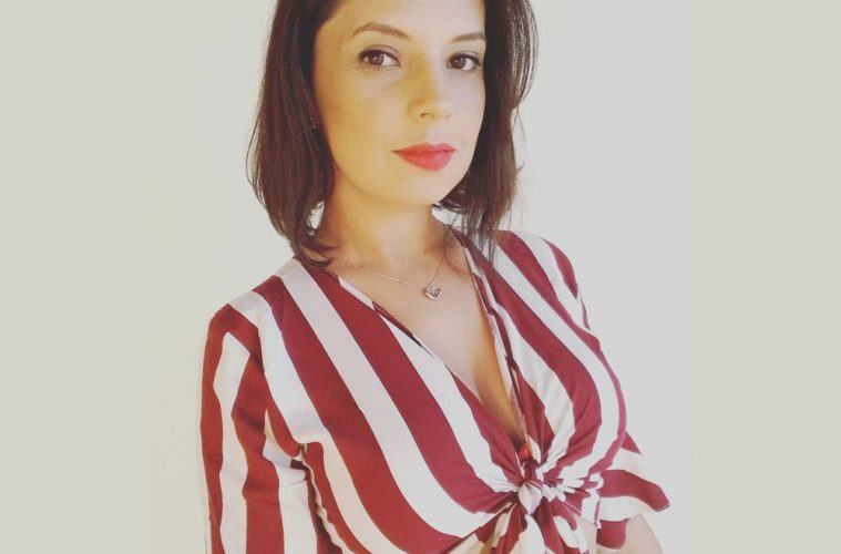 Camgirl Feia de doer